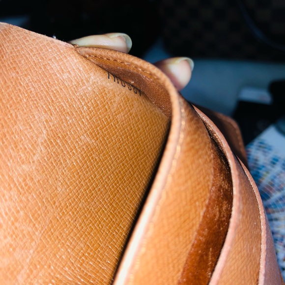 Auth LV Portefeuille Ellis Wallet - Picture 9 of 12